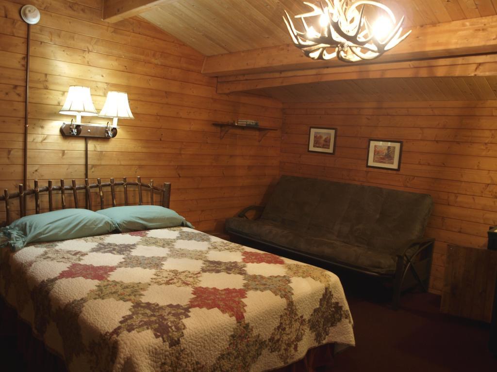 Mallards' Landing Hotel Hayward Esterno foto